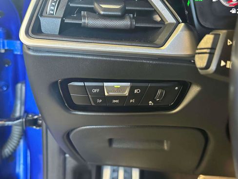 Used 2021 BMW M4 Competition image 19