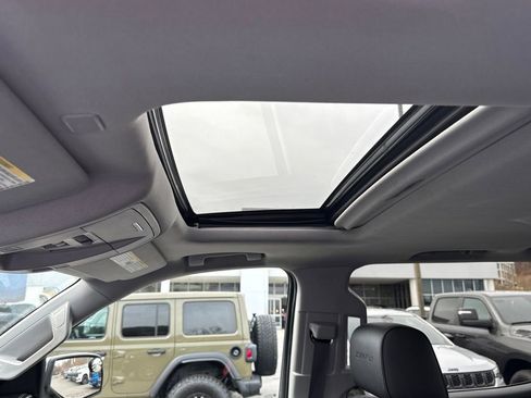 Used 2017 GMC Sierra 1500 Denali image 24