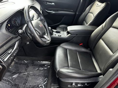 Used 2019 Cadillac XT4 Sport image 4