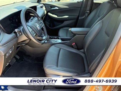 Used 2024 Buick Encore GX Sport Touring w/ Advanced Technology Package AWD/4WD image 10