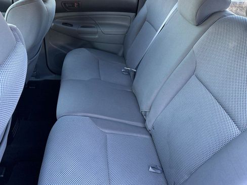 Used 2013 Toyota Tacoma 4x4 Double Cab w/ TRD Off-Road Pkg image 12