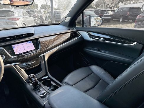 Used 2023 Cadillac XT6 Premium Luxury w/ Technology Package image 26