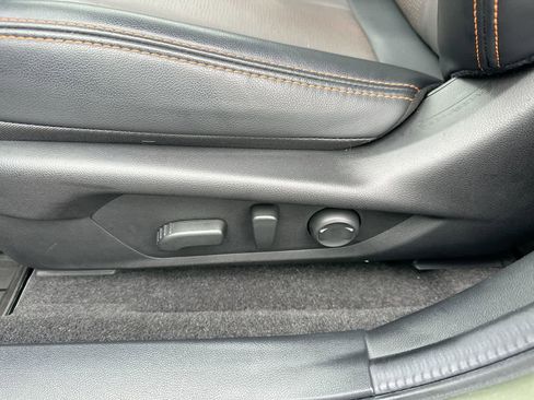 Certified 2024 Subaru Crosstrek 2.5i Limited w/ Crosstrek Mirror Package image 22