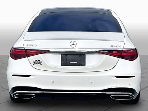 Used 2022 Mercedes-Benz S 580 4MATIC Sedan w/ AMG Line Package image 5