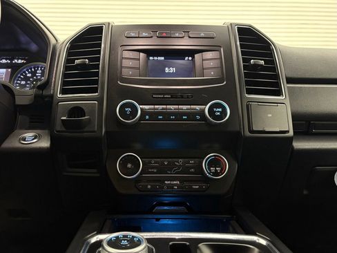 Used 2021 Ford Expedition Max XL AWD/4WD image 8