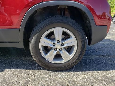 Used 2019 Chevrolet Trax LT w/ Driver Confidence Package AWD/4WD image 10