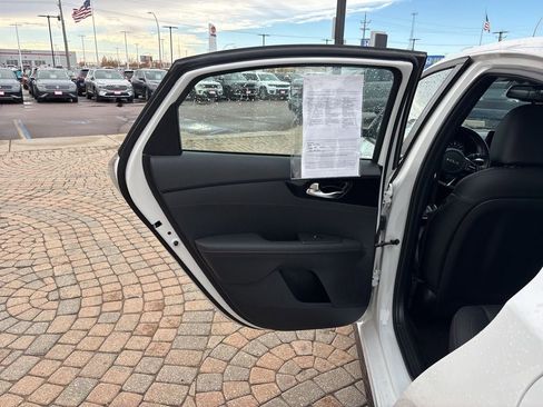 Used 2023 Kia Forte GT w/ GT2 Package image 25