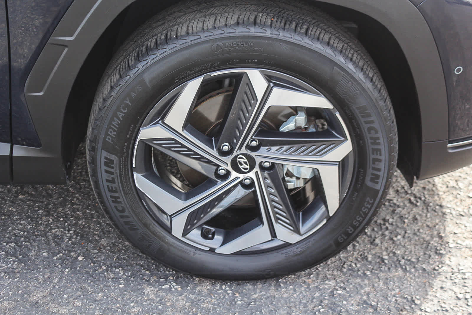 Certified 2023 Hyundai Tucson Limited AWD/4WD image 12