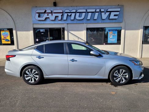 Used 2020 Nissan Altima 2.5 S image 2