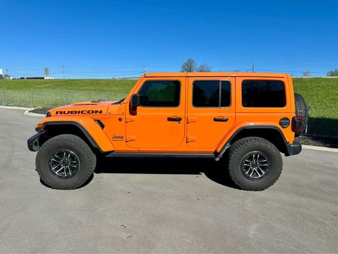 Used 2025 Jeep Wrangler Unlimited Rubicon image 8