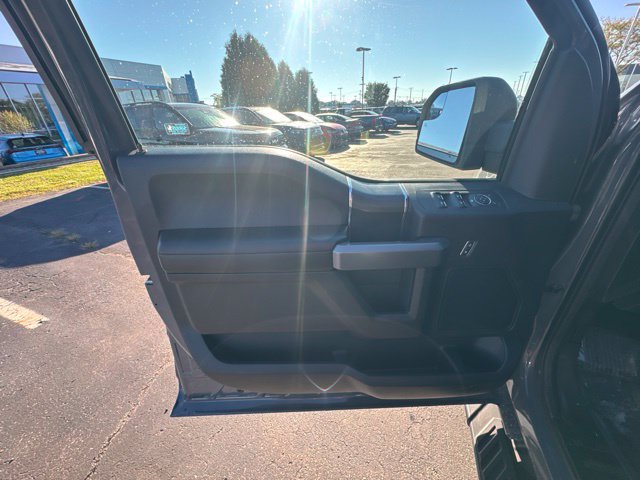Used 2018 Ford F150 XLT w/ Equipment Group 302A Luxury AWD/4WD image 11
