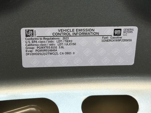 Used 2023 Chevrolet Traverse LT FWD image 35