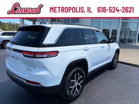Used 2025 Jeep Grand Cherokee Limited AWD/4WD image 6