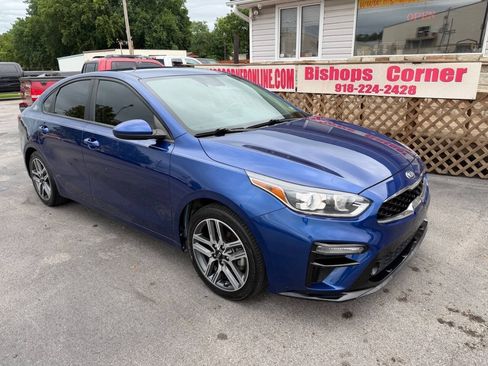 Used 2019 Kia Forte S FWD image 2