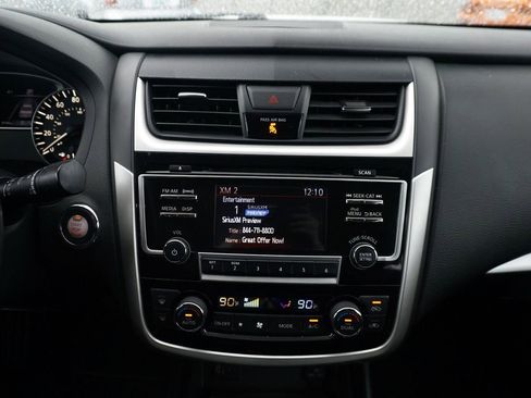 Used 2018 Nissan Altima 2.5 SV image 21