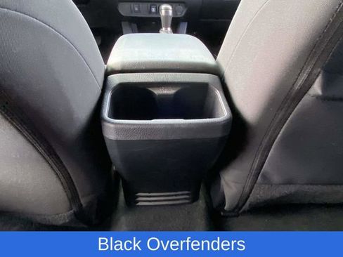 Used 2022 Toyota Tacoma TRD Off-Road image 12