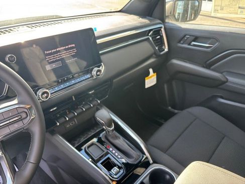 New 2026 GMC Canyon Elevation w/ Convenience Package image 25