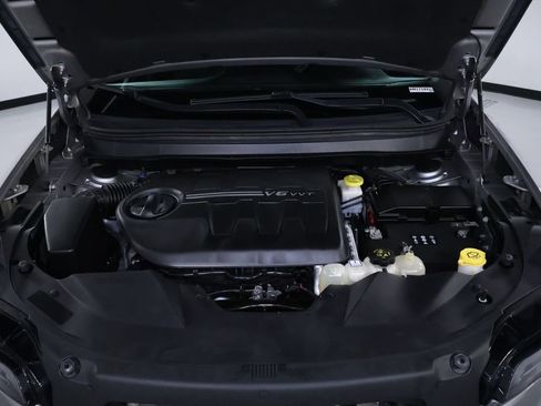 Used 2020 Jeep Cherokee Limited image 39