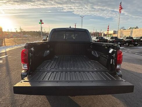 Certified 2023 Toyota Tacoma SR image 5