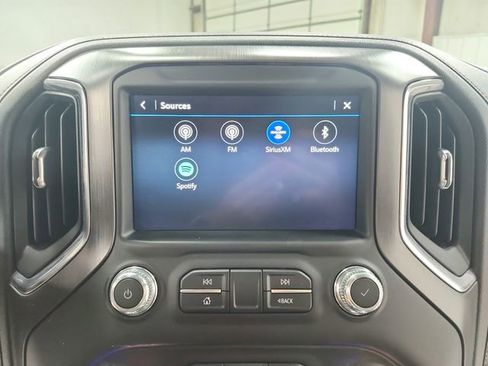 Used 2022 GMC Sierra 2500 AT4 w/ AT4 Preferred Package AWD/4WD image 28