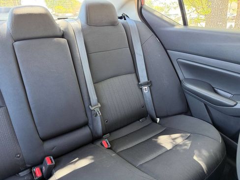 Used 2025 Nissan Altima 2.5 SV FWD image 37