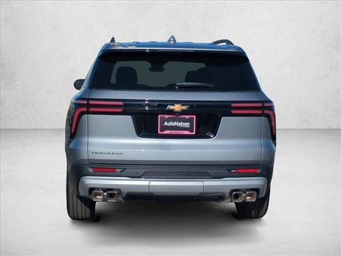 New 2026 Chevrolet Traverse LT w/ Driver Confidence Package image 8