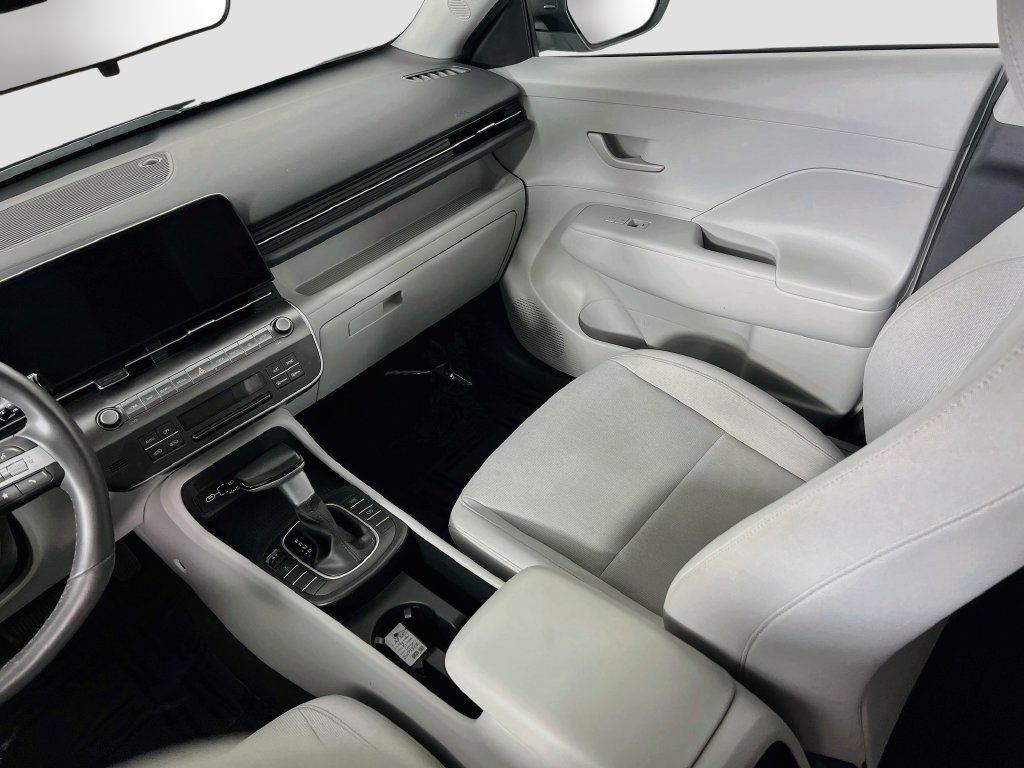 Certified 2025 Hyundai Kona SEL AWD/4WD image 21