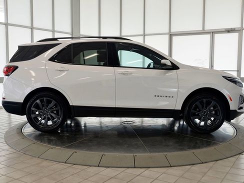 Used 2023 Chevrolet Equinox RS w/ RS Leather Package AWD/4WD image 9