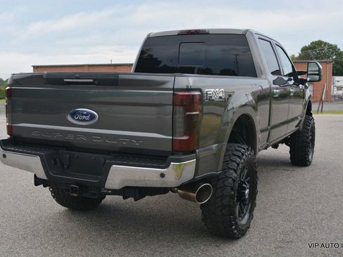 Used 2019 Ford F250 Lariat w/ Lariat Ultimate Package image 4