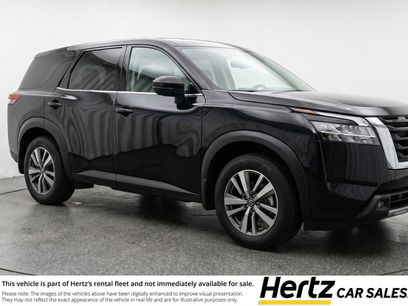 Used 2025 Nissan Pathfinder SV