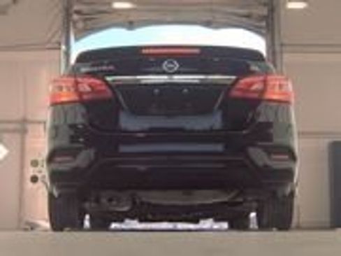 Used 2019 Nissan Sentra SL image 6