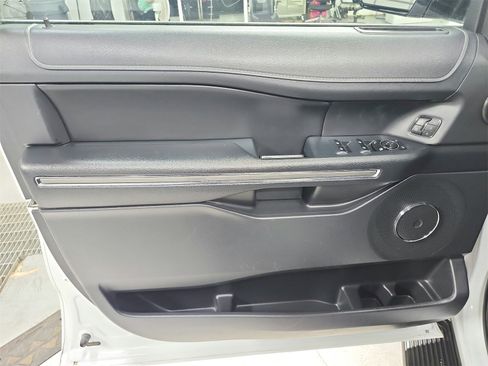 Used 2024 Ford Expedition XLT image 35