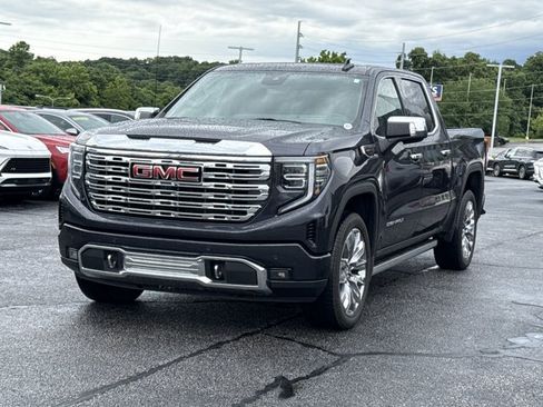 Used 2025 GMC Sierra 1500 Denali w/ Denali Reserve Package AWD/4WD image 13