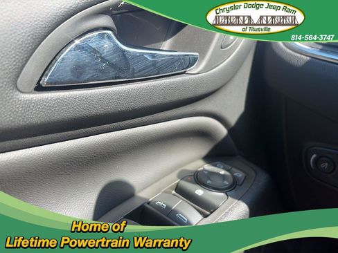Used 2023 Chevrolet Equinox LT AWD/4WD image 13