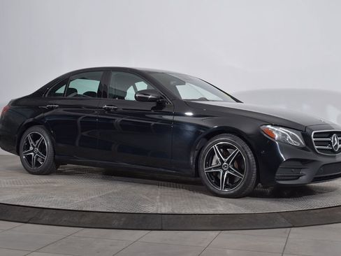 Certified 2018 Mercedes-Benz E 300 4MATIC image 7