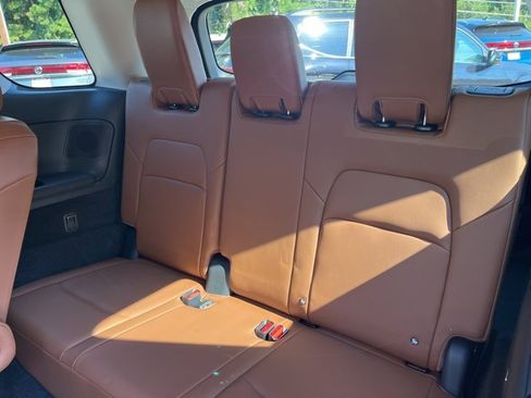 Used 2022 Nissan Pathfinder Platinum w/ Cargo Package image 16