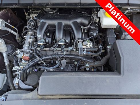 Used 2025 Nissan Pathfinder Platinum w/ Cargo Package image 9