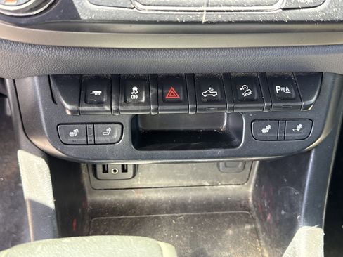 Used 2019 Chevrolet Colorado Z71 image 14