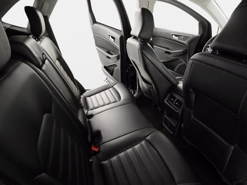 Used 2024 Ford Edge SEL image 13