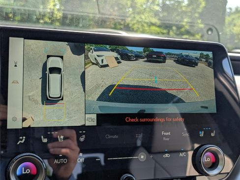 New 2026 Lexus TX 500h AWD image 28