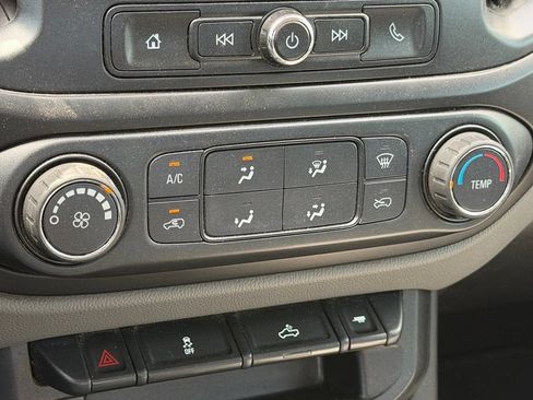Used 2017 Chevrolet Colorado W/T w/ WT Convenience Package RWD image 18