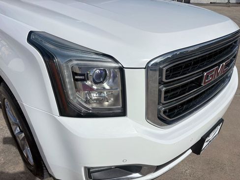 Used 2016 GMC Yukon XL SLT w/ Open Road Package AWD/4WD image 27
