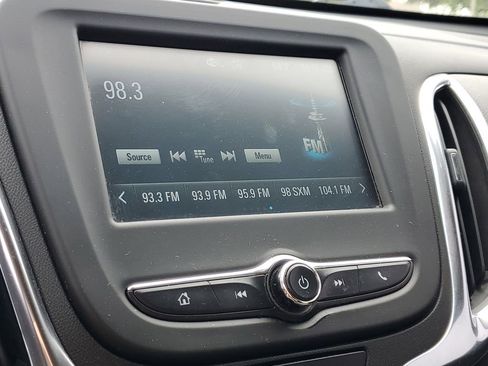Used 2020 Chevrolet Equinox LT FWD image 28