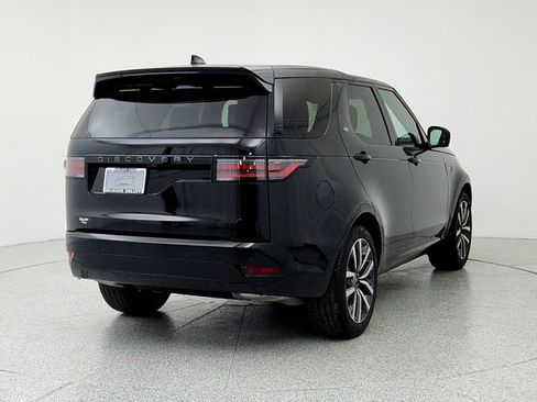 Certified 2024 Land Rover Discovery Dynamic SE image 5