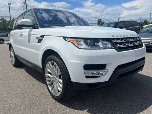 Used 2016 Land Rover Range Rover Sport Supercharged AWD/4WD image 4