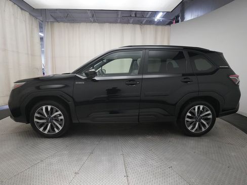 Certified 2025 Subaru Forester Touring AWD/4WD image 25