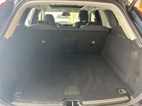 Certified 2025 Volvo XC60 B5 Plus image 26