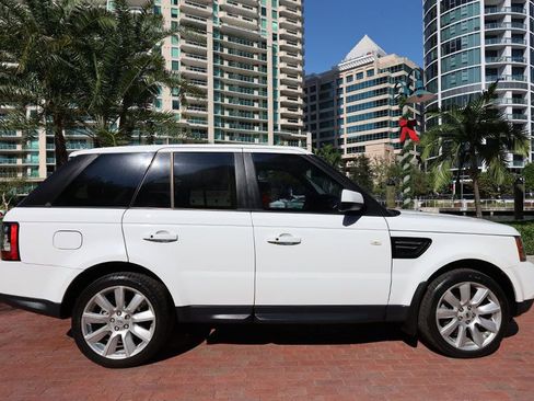 Used 2012 Land Rover Range Rover Sport HSE image 4