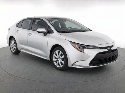 Used 2024 Toyota Corolla LE FWD image 1