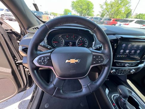 Used 2023 Chevrolet Traverse LT AWD/4WD image 43